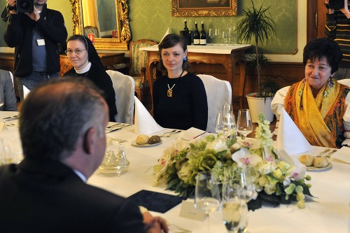 Andrej Kiska na stretnutí s desiatkou žien