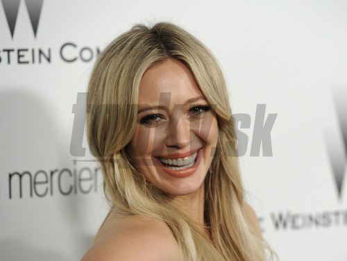 Hilary Duff sa s priateľom hudobným producentom Matthewom Komom rozišla.