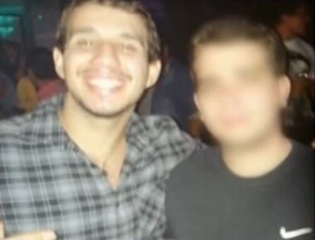 Humberto (vľavo) sa upil na smrť