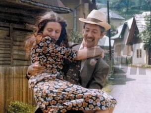 Zlatka a Domino sa vo filme Nevera po slovensky stali manželmi. 
