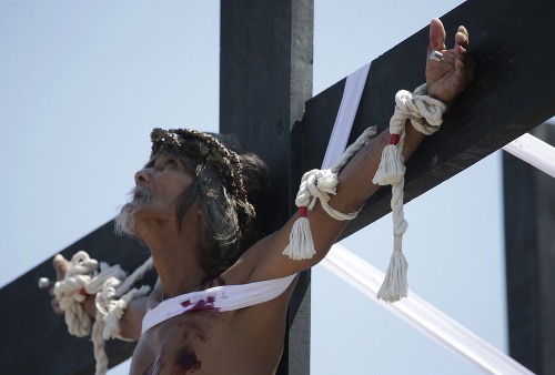 Pribíjanie na kríž na Filipínach