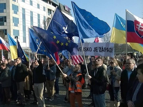 Prozápadný protest v Bratislave