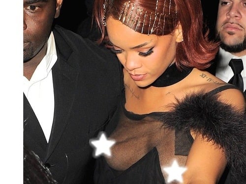 Rihanna si priesvitný top obliekala úplne zbytočne. 