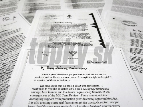 Na snímke je kópia listu princa Charlesa vtedajšiemu britskému premiérovi Tonymu Blairovi z 8. septembra 2004. Celkovo 27 súkromných listov uverejnila britská vláda na základe prehratého súdneho sporu s denníkom Guardian.