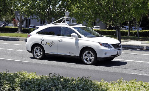Vozidlá Google najazdia týždenne desaťtisíce kilometrov.
