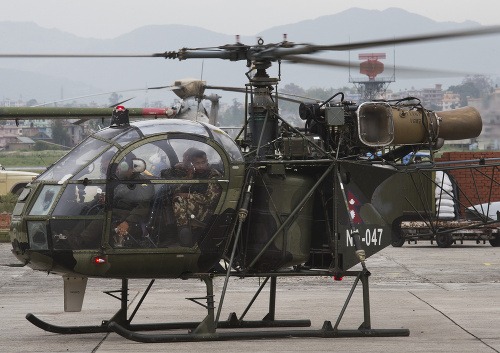Pátracia akcia po stratenej helikoptére v Nepále zrejme priniesla výsledky, trosky objavili s pomocou tohto vrtuľníka