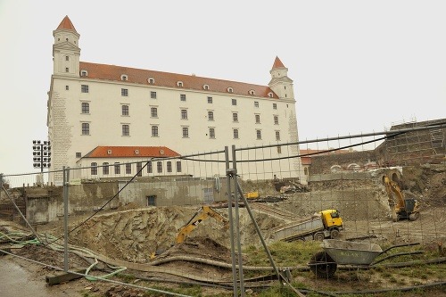 Aký osud ešte čaká Bratislavský hrad?