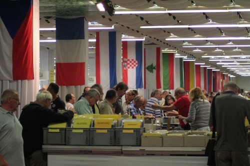 Mince, známky, zbrane i šperky na jednom mieste