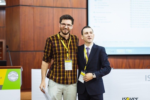 Tomáš Boroš (vľavo) s Gabrielom Golumbeanu, hlavným organizátorom súťaže ISOVER