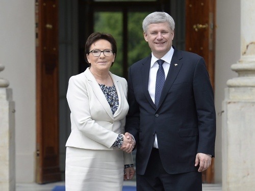 Ewa Kopaczová (vľavo) a Stephen Harper, kanadský premiér