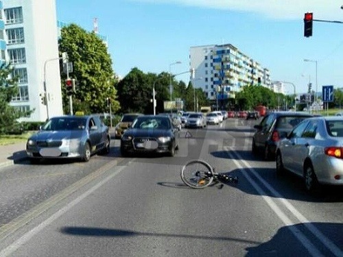 Nehoda na Tomášikovej ulici