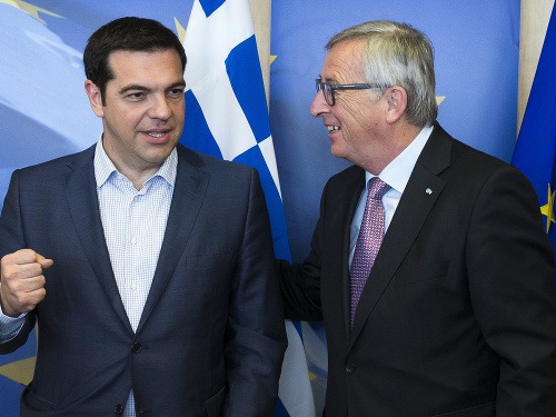 Alexis Tsipras (vľavo) a Jean-Claude Juncker