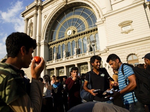 Migranti na stanici v Budapešti