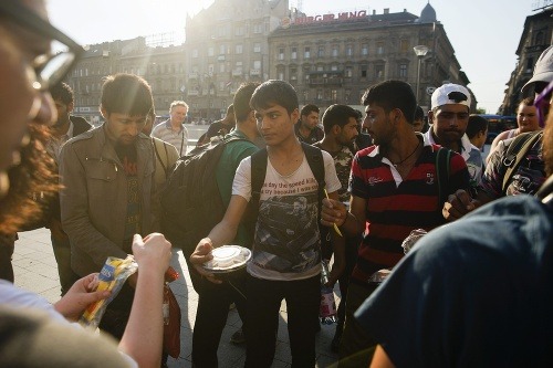 Migranti na stanici v Budapešti