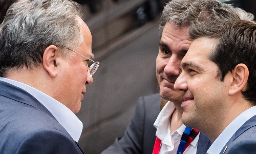 Summit o osude Grécka dopadol úspešne. Teraz je rad na gréckych politikoch.