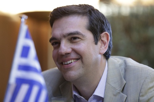 Charizma Tsiprasovi jednoznačne nechýba.