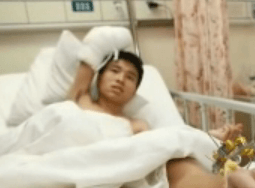  Číňan prišiel o ruku pri práci, lekári mu pomohli