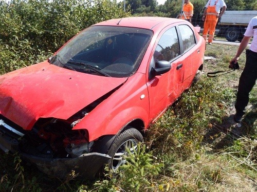 Dopravná nehoda, ktorú zavinil podnapitý vodič na diaľnici D1 pri Liptovskom Mikuláši