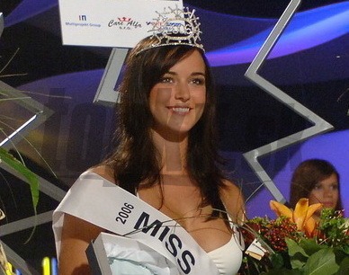 Mladú Miss aerobik 2006 Kateřinu Weisnerovú postihol tragický osud. 