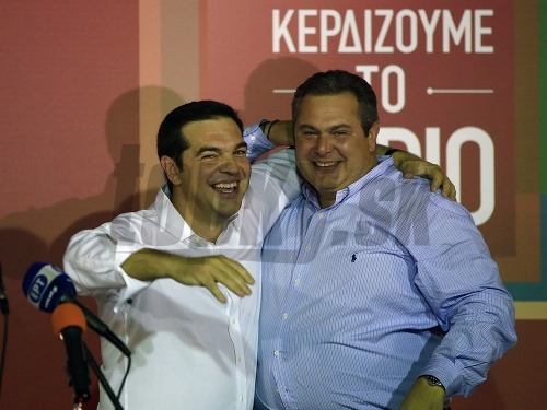 Alexis Tsipras a Panos Kammenos (vpravo)