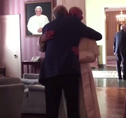 Pápež František a jeho homosexuálny kamarát