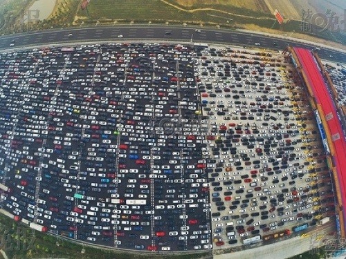 Zápcha v Číne trvala 10 hodín