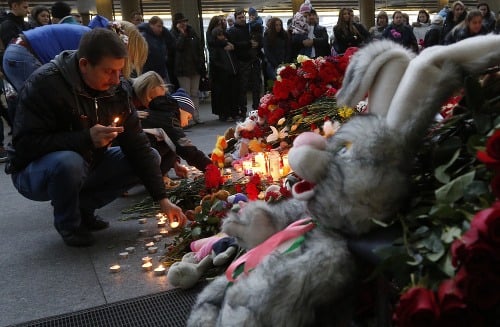 Rusi a Egypťania si pripomínajú obete tragédie Airbusu.