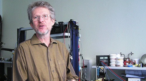 Doc. Ing. Fedor Gömöry, DrSc., v roku 2012 so svojím vedeckým tímom urobil prielom vo výskume magnetickej neviditeľnosti