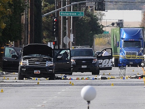 Pri streľbe v Kalifornii zomrelo 14 ľudí.
