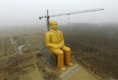 Obrovskú sochu Mao Ce-tunga postavili len v decembri
