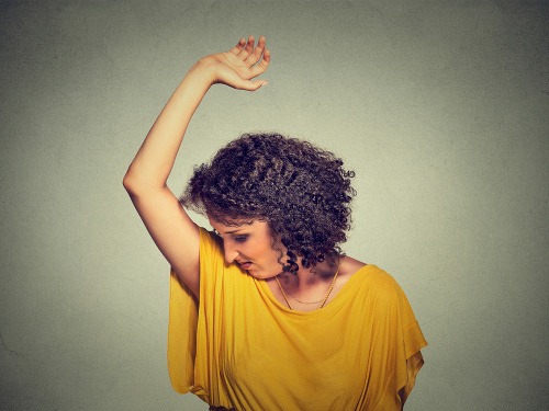 Skoncujte s nepríjemným zápachom vďaka tropickému ovociu!