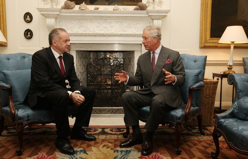 Princ Charles Philip Arthur George a prezident Slovenskej republiky Andrej Kiska počas spoločného rokovania v rámci pracovnej cesty prezidenta SR v Škótsku.