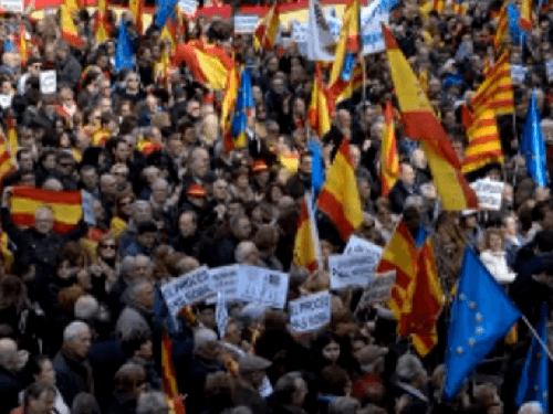 Tisíce Španielsko protestovali