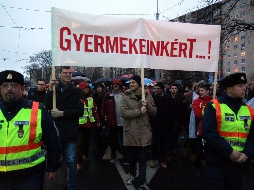 Učitelia v Maďarsku takisto štrajkujú proti systému