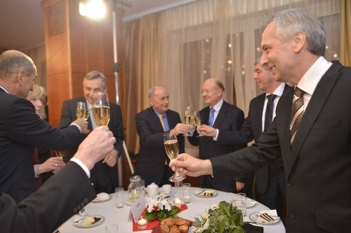 Prípitok na oslave KDH