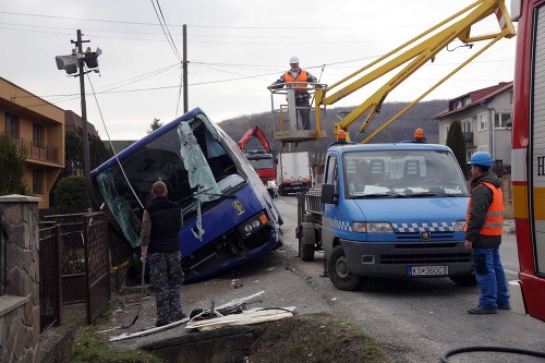Nehoda autobusu v Slanej