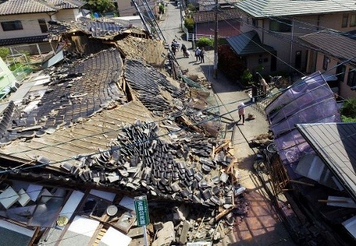 Zemetrasenie narobilo paseku