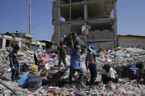 Len niekoľko dní po ničivom zemetrasení zasiahlo Ekvádor ďalšie.