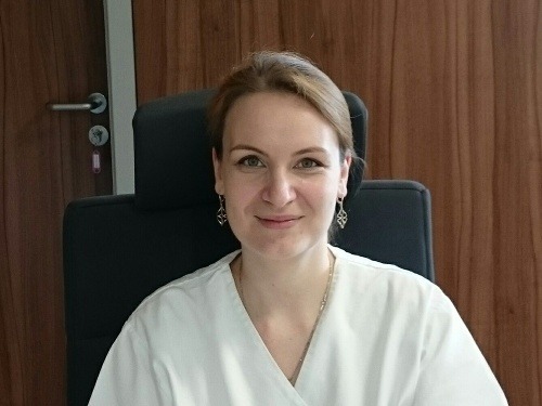 MUDr. Viera Belušáková je gynekologička - pôrodníčka na Klinike reprodukčnej medicíny, gynekológie a urológie Iscare Reprofit v Bratislave. 