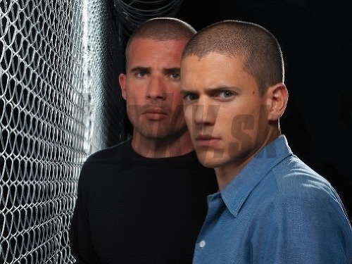 Fešáčikovia zo seriálu Prison Break sa vrátia na televízne obrazovky. 