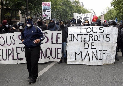 Protesty v Paríži