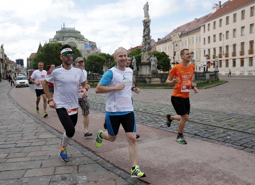 V nedeľu bežci dobehnú do Bratislavy.