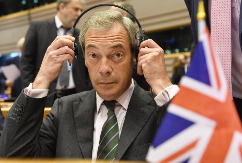Nigel Farage na schôdzi EP.