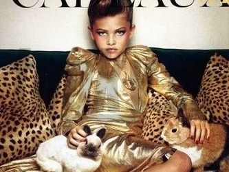 Thylane Blondeau ako kontroverzná 10-ročná modelka. 