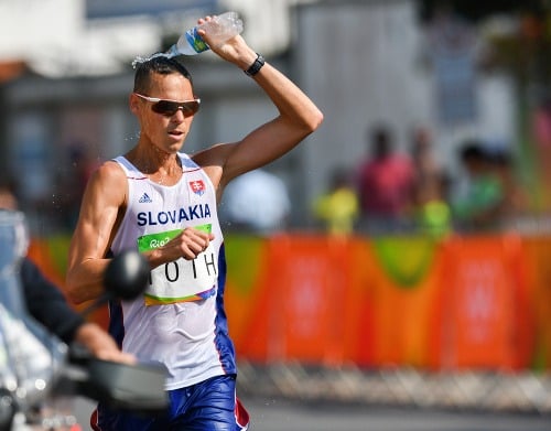 Matej Tóth počas súťaže v chôdzi na 50 km mužov na OH 2016 v Riu de Janeiro