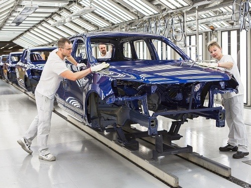 Volkswagen Slovakia zamestnáva už viac ako 10 000 zamestnancov. Ilustračné foto