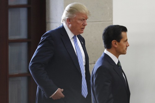 Prezident Enrique Nieto a republikánsky kandidát na prezidenta Donald Trump