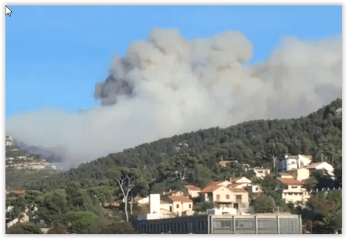 Vo Francúzsku vyčínal lesný požiar