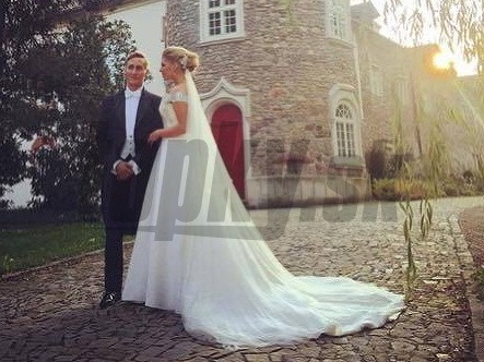Matej Sajfa Cifra a Veronika Ostrihoňová sa druhý raz brali na českom zámku. 