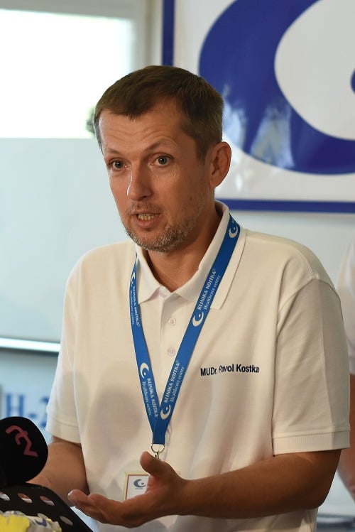 Pavol Kostka počas tlačovej besedy na témy DGU fenomén v budove zdravotníckeho zariadenia Klinika Kostka v Spišskej Belej 19. septembra 2016.